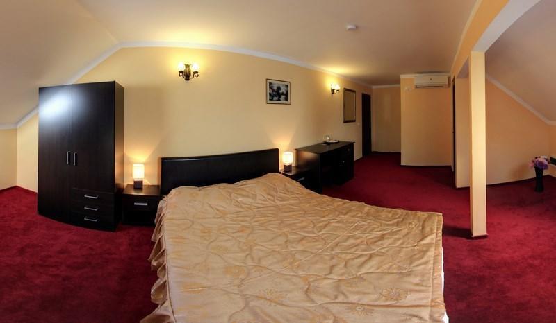 La Storia Guest House Питешти Экстерьер фото